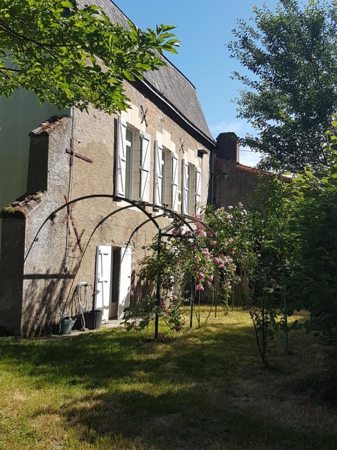 Hotel Lucriolla à Orée-d'Anjou Extérieur photo
